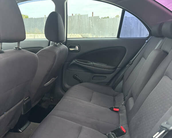 Серый Ниссан Альмера, объемом двигателя 1.5 л и пробегом 266 тыс. км за 3595 $, фото 9 на Automoto.ua