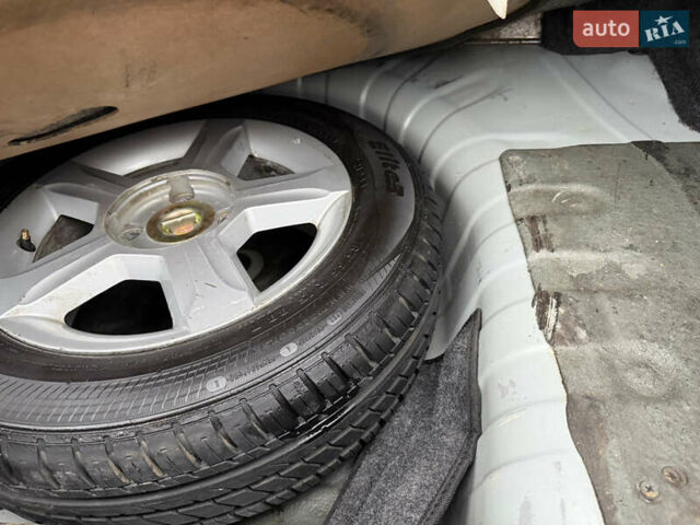 Серый Ниссан Альмера, объемом двигателя 1.6 л и пробегом 136 тыс. км за 5900 $, фото 76 на Automoto.ua