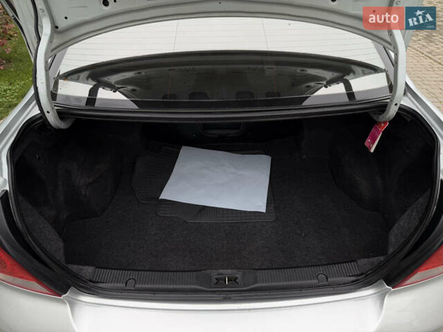 Серый Ниссан Альмера, объемом двигателя 1.6 л и пробегом 136 тыс. км за 5900 $, фото 75 на Automoto.ua