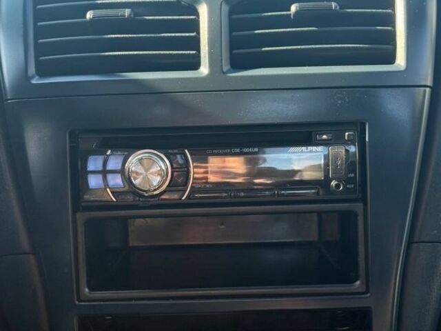 Серый Ниссан Альмера, объемом двигателя 1.6 л и пробегом 180 тыс. км за 5800 $, фото 5 на Automoto.ua