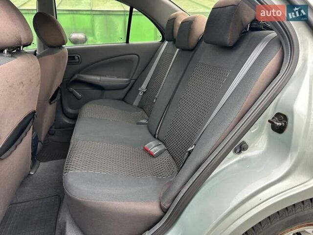 Серый Ниссан Альмера, объемом двигателя 1.6 л и пробегом 152 тыс. км за 5290 $, фото 9 на Automoto.ua