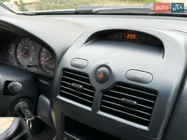 Серый Ниссан Альмера, объемом двигателя 1.6 л и пробегом 136 тыс. км за 5900 $, фото 64 на Automoto.ua