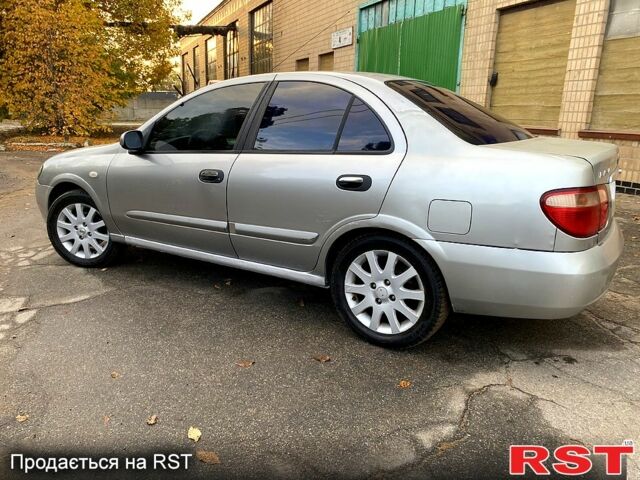 Серый Ниссан Альмера, объемом двигателя 1.5 л и пробегом 295 тыс. км за 3100 $, фото 5 на Automoto.ua