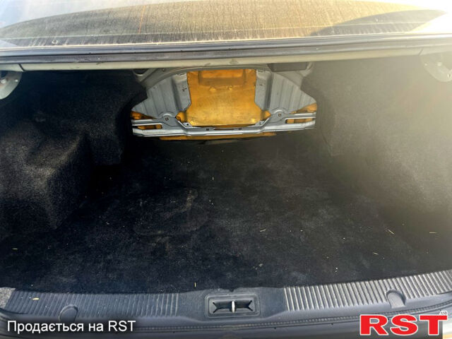 Серый Ниссан Альмера, объемом двигателя 1.6 л и пробегом 230 тыс. км за 3800 $, фото 9 на Automoto.ua