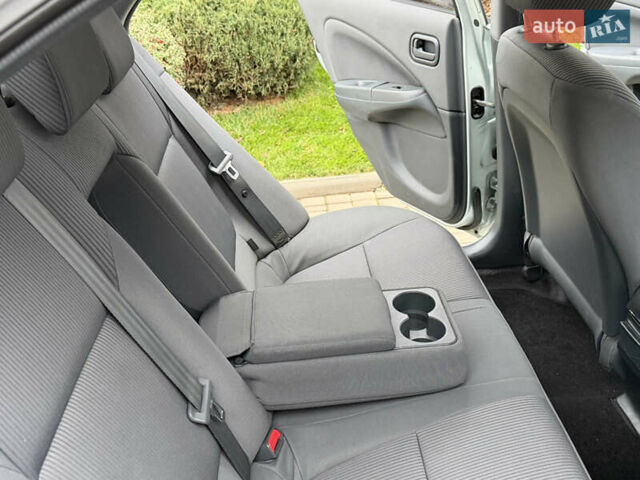 Серый Ниссан Альмера, объемом двигателя 1.6 л и пробегом 136 тыс. км за 5900 $, фото 60 на Automoto.ua