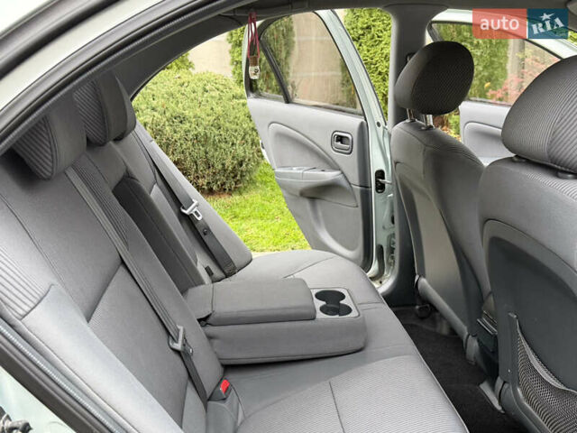 Серый Ниссан Альмера, объемом двигателя 1.6 л и пробегом 136 тыс. км за 5900 $, фото 61 на Automoto.ua