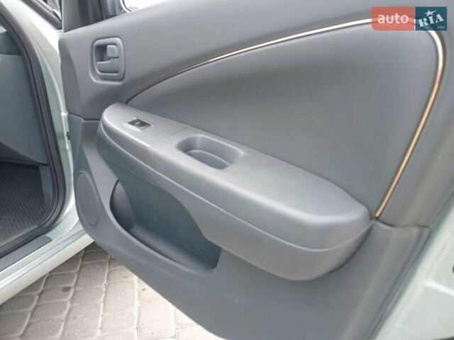 Серый Ниссан Альмера, объемом двигателя 1.6 л и пробегом 181 тыс. км за 4990 $, фото 18 на Automoto.ua