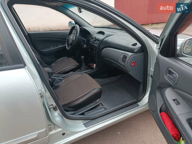 Серый Ниссан Альмера, объемом двигателя 1.6 л и пробегом 180 тыс. км за 5500 $, фото 8 на Automoto.ua