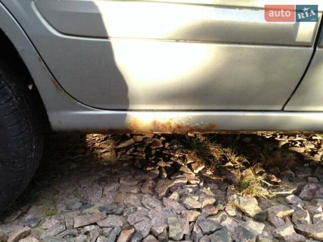 Серый Ниссан Альмера, объемом двигателя 1.6 л и пробегом 233 тыс. км за 3800 $, фото 12 на Automoto.ua