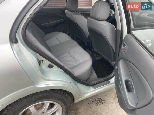 Серый Ниссан Альмера, объемом двигателя 1.6 л и пробегом 217 тыс. км за 3800 $, фото 10 на Automoto.ua