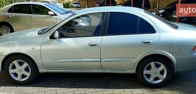 Серый Ниссан Альмера, объемом двигателя 1.6 л и пробегом 130 тыс. км за 4399 $, фото 2 на Automoto.ua