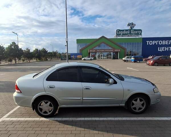 Серый Ниссан Альмера, объемом двигателя 1.6 л и пробегом 255 тыс. км за 4950 $, фото 6 на Automoto.ua