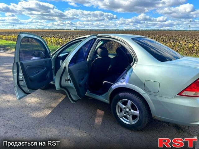 Сірий Ніссан Альмера, об'ємом двигуна 1.6 л та пробігом 300 тис. км за 4000 $, фото 4 на Automoto.ua