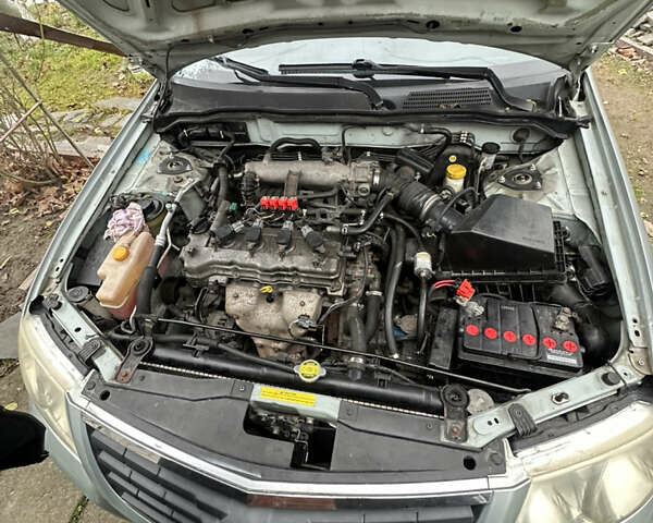 Сірий Ніссан Альмера, об'ємом двигуна 1.6 л та пробігом 300 тис. км за 4200 $, фото 3 на Automoto.ua