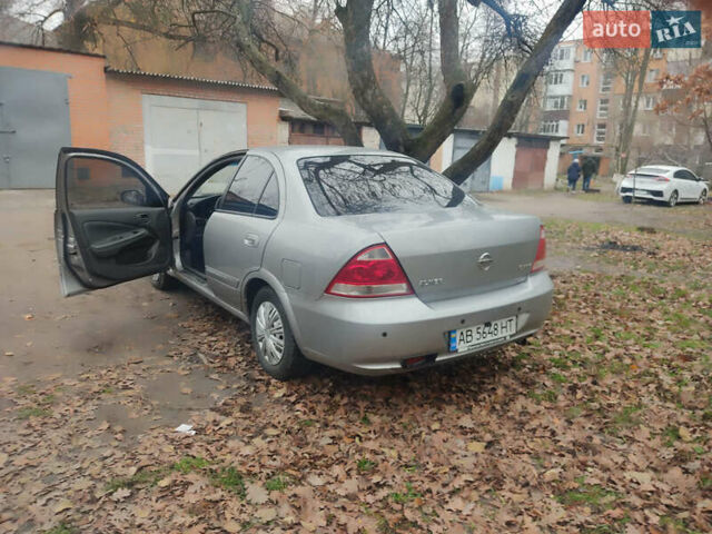 Сірий Ніссан Альмера, об'ємом двигуна 1.6 л та пробігом 190 тис. км за 3800 $, фото 2 на Automoto.ua