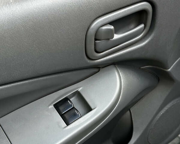 Серый Ниссан Альмера, объемом двигателя 1.6 л и пробегом 92 тыс. км за 4900 $, фото 4 на Automoto.ua