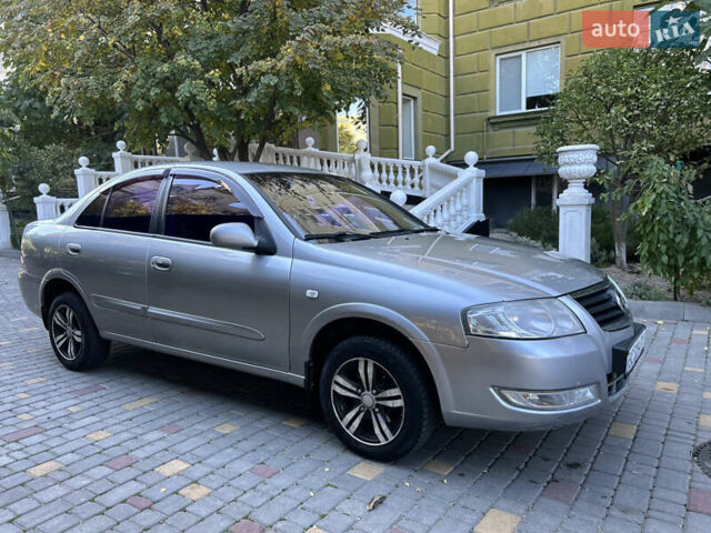 Серый Ниссан Альмера, объемом двигателя 1.6 л и пробегом 201 тыс. км за 4999 $, фото 3 на Automoto.ua