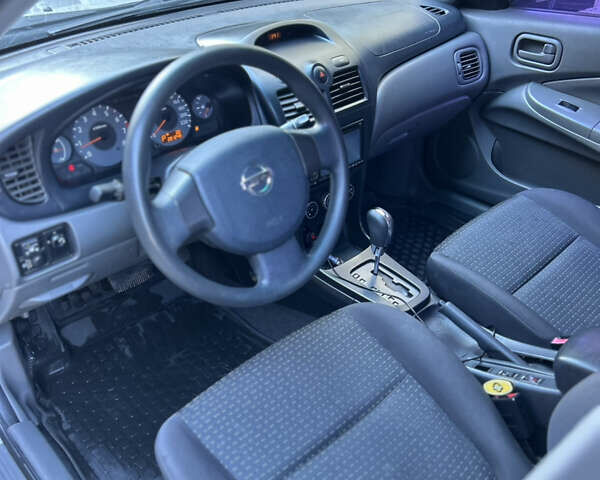 Серый Ниссан Альмера, объемом двигателя 1.6 л и пробегом 201 тыс. км за 4999 $, фото 32 на Automoto.ua