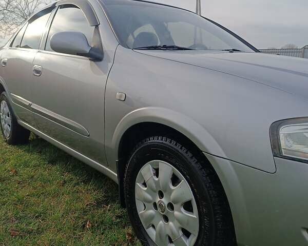 Серый Ниссан Альмера, объемом двигателя 1.6 л и пробегом 160 тыс. км за 6200 $, фото 6 на Automoto.ua