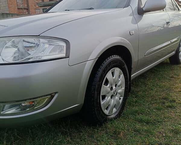 Серый Ниссан Альмера, объемом двигателя 1.6 л и пробегом 160 тыс. км за 6200 $, фото 7 на Automoto.ua