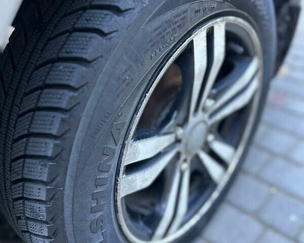 Серый Ниссан Альмера, объемом двигателя 1.6 л и пробегом 201 тыс. км за 4999 $, фото 28 на Automoto.ua