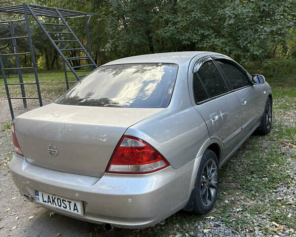 Сірий Ніссан Альмера, об'ємом двигуна 1.6 л та пробігом 230 тис. км за 4000 $, фото 3 на Automoto.ua