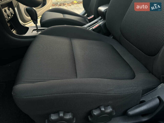 Сірий Ніссан Альмера, об'ємом двигуна 1.6 л та пробігом 39 тис. км за 7700 $, фото 42 на Automoto.ua