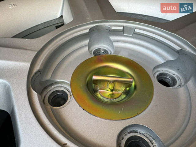 Сірий Ніссан Альмера, об'ємом двигуна 1.6 л та пробігом 39 тис. км за 7700 $, фото 93 на Automoto.ua