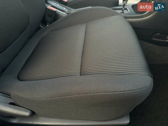 Сірий Ніссан Альмера, об'ємом двигуна 1.6 л та пробігом 39 тис. км за 7700 $, фото 51 на Automoto.ua