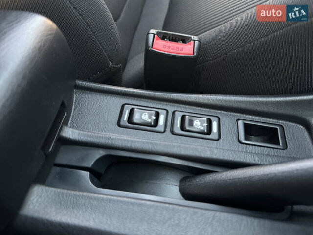 Сірий Ніссан Альмера, об'ємом двигуна 1.6 л та пробігом 39 тис. км за 7700 $, фото 62 на Automoto.ua