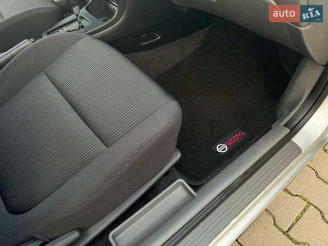 Сірий Ніссан Альмера, об'ємом двигуна 1.6 л та пробігом 39 тис. км за 7700 $, фото 50 на Automoto.ua