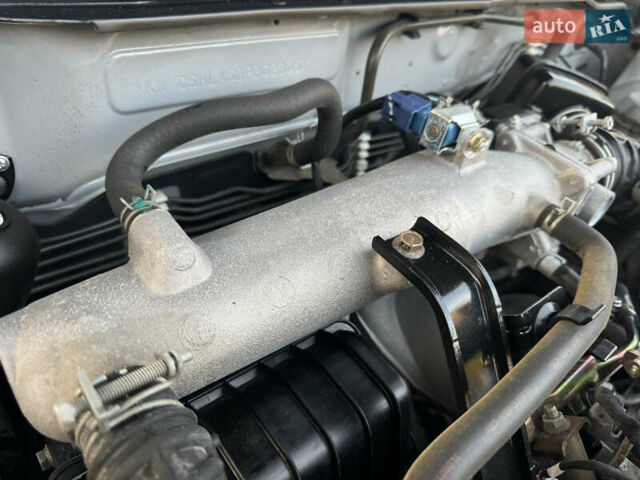 Сірий Ніссан Альмера, об'ємом двигуна 1.6 л та пробігом 39 тис. км за 7700 $, фото 83 на Automoto.ua