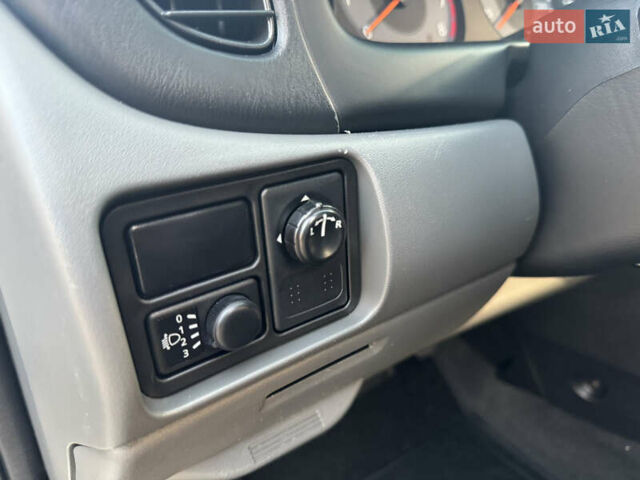 Сірий Ніссан Альмера, об'ємом двигуна 1.6 л та пробігом 39 тис. км за 7700 $, фото 44 на Automoto.ua