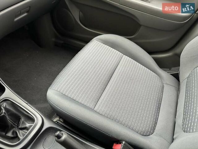 Серый Ниссан Альмера, объемом двигателя 1.6 л и пробегом 64 тыс. км за 6990 $, фото 3 на Automoto.ua