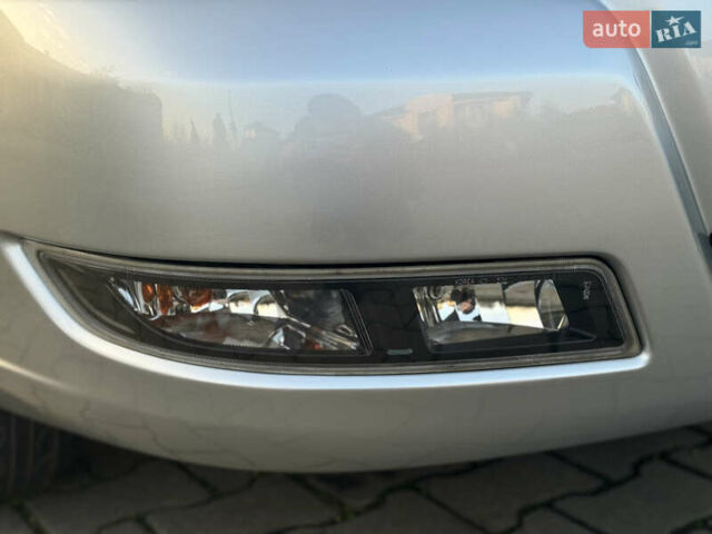 Сірий Ніссан Альмера, об'ємом двигуна 1.6 л та пробігом 39 тис. км за 7700 $, фото 29 на Automoto.ua