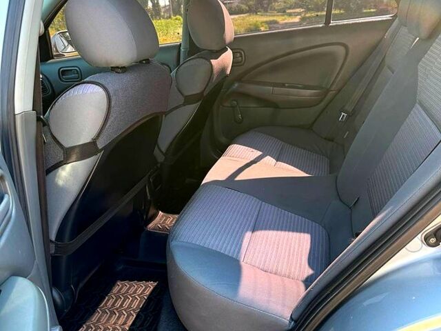 Серый Ниссан Альмера, объемом двигателя 1.6 л и пробегом 210 тыс. км за 5300 $, фото 8 на Automoto.ua