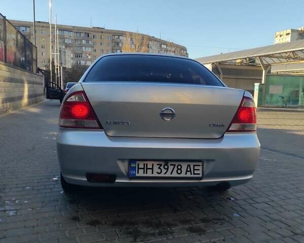 Серый Ниссан Альмера, объемом двигателя 1.6 л и пробегом 140 тыс. км за 6300 $, фото 5 на Automoto.ua