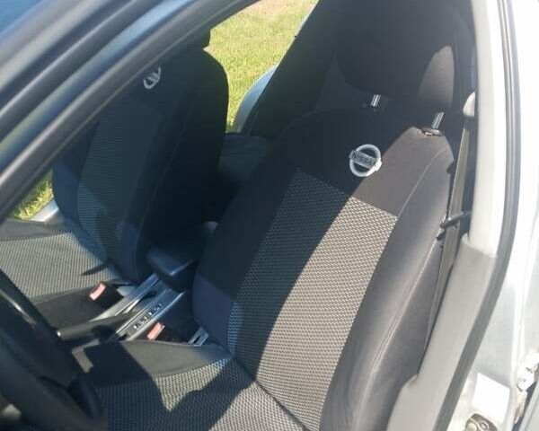 Сірий Ніссан Альмера, об'ємом двигуна 1.6 л та пробігом 263 тис. км за 4600 $, фото 3 на Automoto.ua