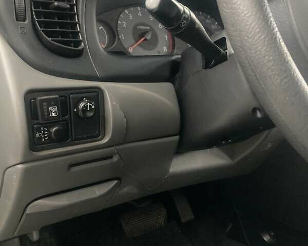 Серый Ниссан Альмера, объемом двигателя 1.6 л и пробегом 70 тыс. км за 5800 $, фото 2 на Automoto.ua