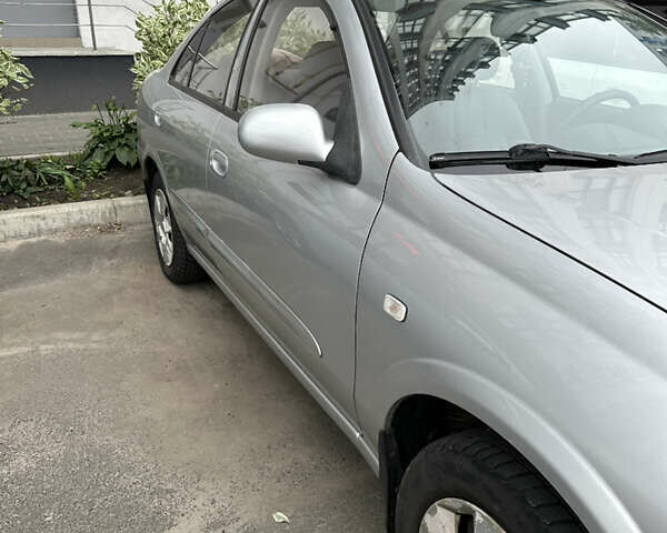 Сірий Ніссан Альмера, об'ємом двигуна 1.6 л та пробігом 178 тис. км за 5900 $, фото 1 на Automoto.ua