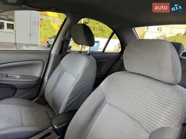 Серый Ниссан Альмера, объемом двигателя 1.6 л и пробегом 187 тыс. км за 4999 $, фото 9 на Automoto.ua