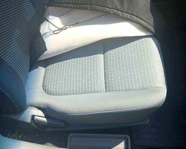 Сірий Ніссан Альмера, об'ємом двигуна 1.6 л та пробігом 263 тис. км за 4600 $, фото 11 на Automoto.ua