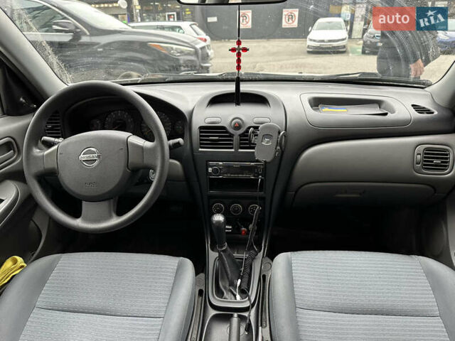 Сірий Ніссан Альмера, об'ємом двигуна 1.6 л та пробігом 178 тис. км за 5900 $, фото 4 на Automoto.ua