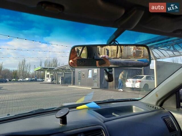 Синий Ниссан Альмера, объемом двигателя 1.6 л и пробегом 289 тыс. км за 2000 $, фото 5 на Automoto.ua