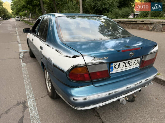Синий Ниссан Альмера, объемом двигателя 1.4 л и пробегом 150 тыс. км за 2000 $, фото 1 на Automoto.ua