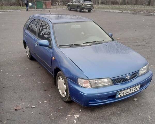 Синій Ніссан Альмера, об'ємом двигуна 1.4 л та пробігом 323 тис. км за 1800 $, фото 11 на Automoto.ua