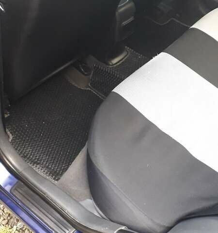 Синий Ниссан Альмера, объемом двигателя 1.5 л и пробегом 319 тыс. км за 3500 $, фото 15 на Automoto.ua