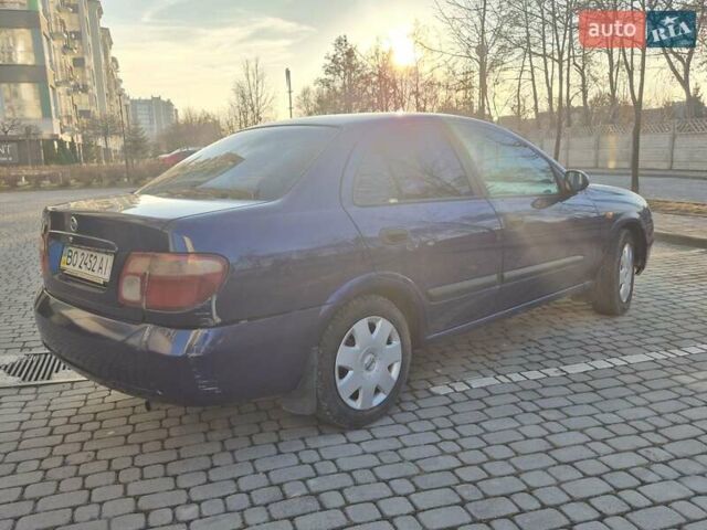 Синий Ниссан Альмера, объемом двигателя 1.5 л и пробегом 319 тыс. км за 3500 $, фото 3 на Automoto.ua