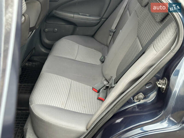 Синий Ниссан Альмера, объемом двигателя 1.6 л и пробегом 236 тыс. км за 4900 $, фото 18 на Automoto.ua