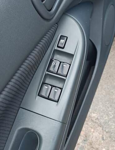 Синий Ниссан Альмера, объемом двигателя 1.6 л и пробегом 213 тыс. км за 4200 $, фото 3 на Automoto.ua